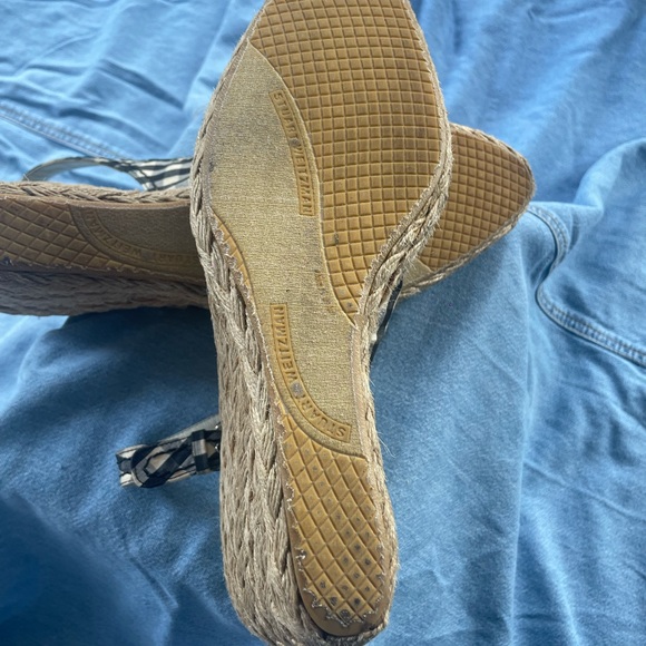 STUART WEITZMAN Gingham Round
Toe Pumps Espadrilles Wedges!! Clean! Good confirm - Picture 5 of 6